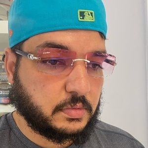 Meet your Posher, Christopher